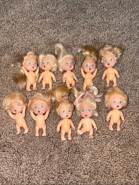 Tyco quints drink and wet doll lot